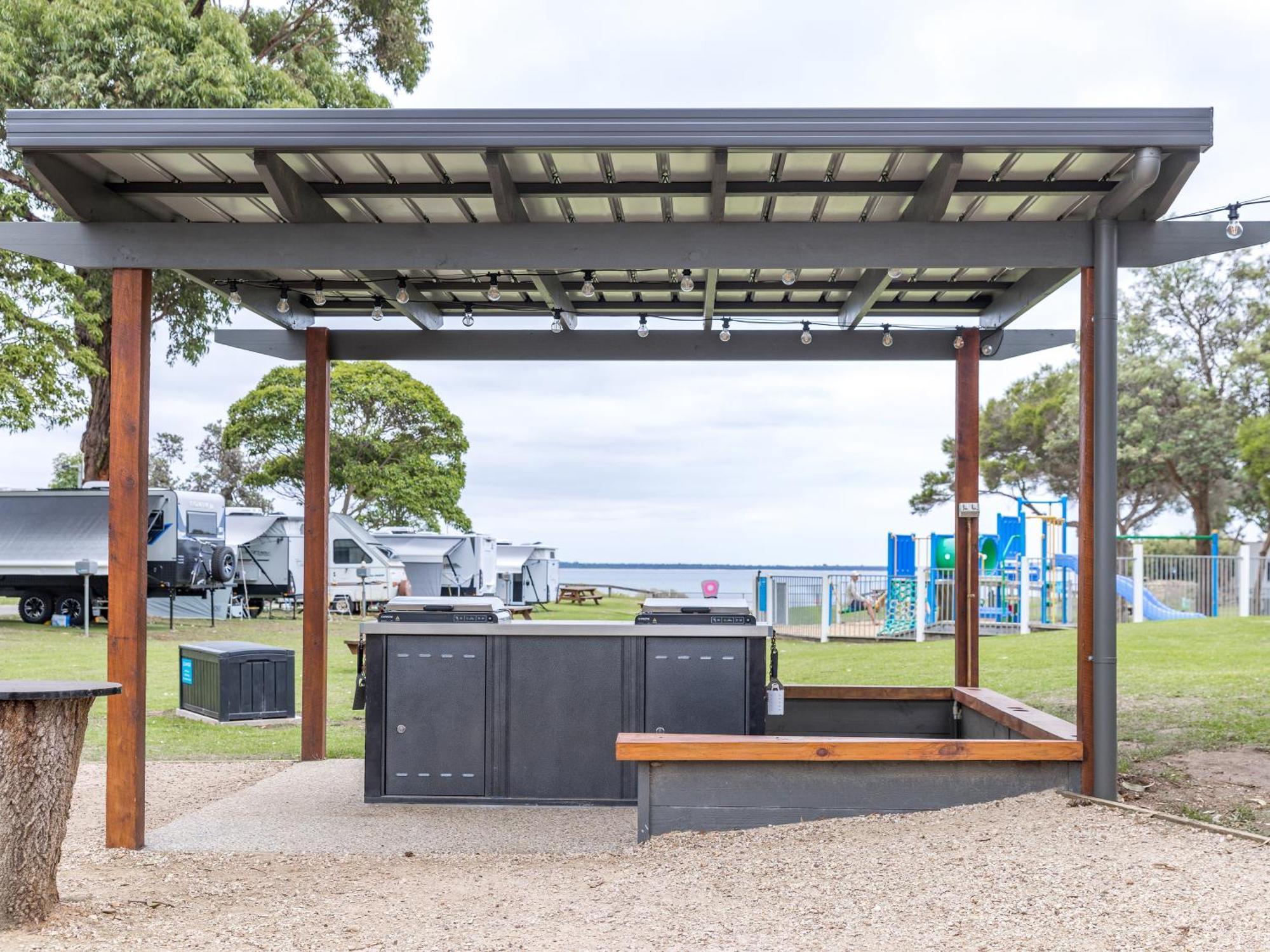 Nrma Phillip Island Beachfront Holiday Park Cowes Extérieur photo