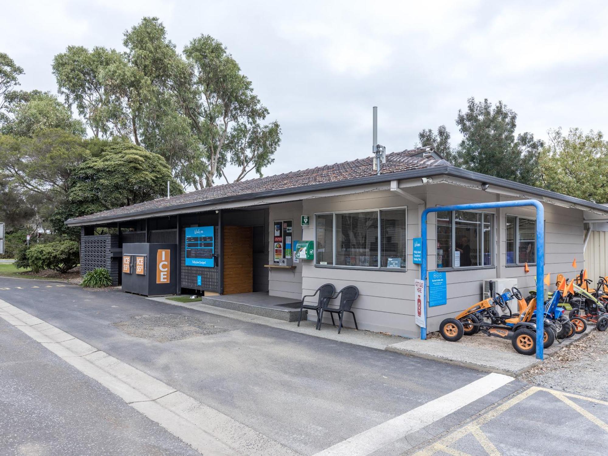 Nrma Phillip Island Beachfront Holiday Park Cowes Extérieur photo