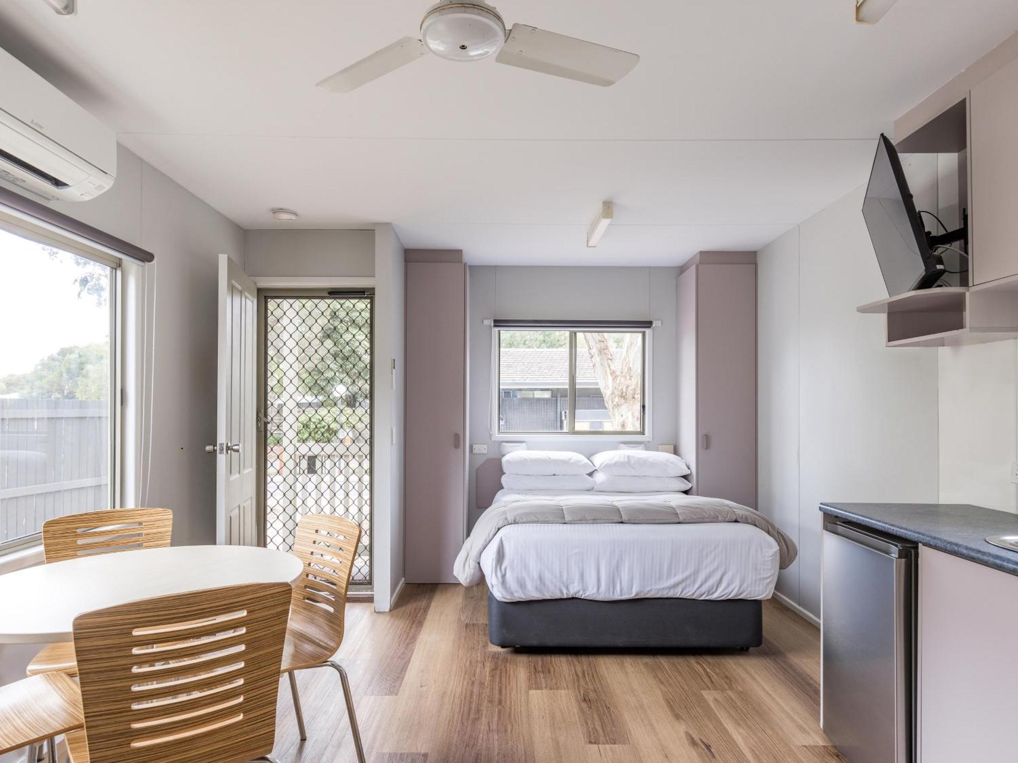 Nrma Phillip Island Beachfront Holiday Park Cowes Chambre photo